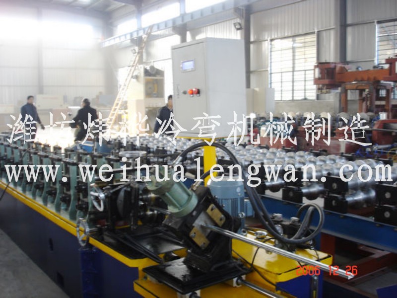 立體智能停車庫(kù)應(yīng)用前景良好，車庫(kù)用邊梁設(shè)備、波浪板設(shè)備助您一臂之力